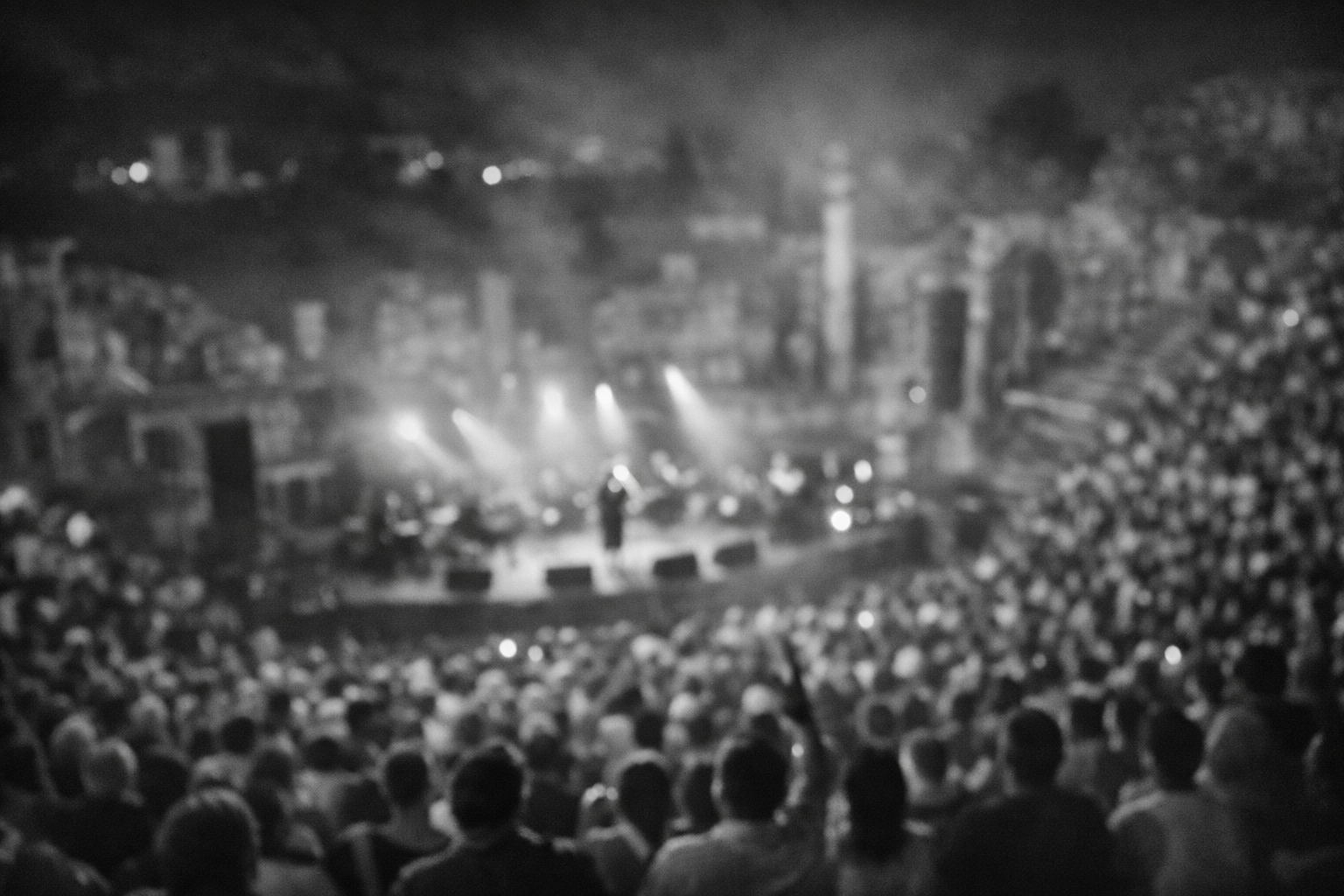 Işıklar söner ama konser bitmez…